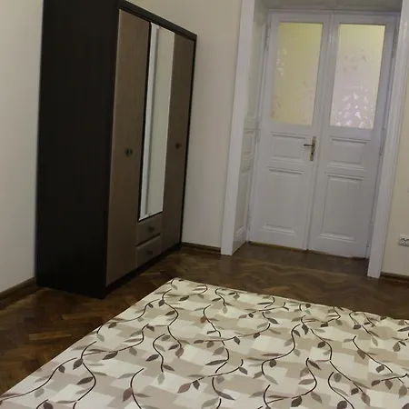 Apartment Novyj Svit Lviv Exterior photo